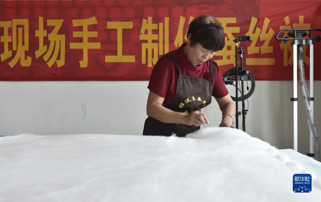 银钻娱乐开户电话